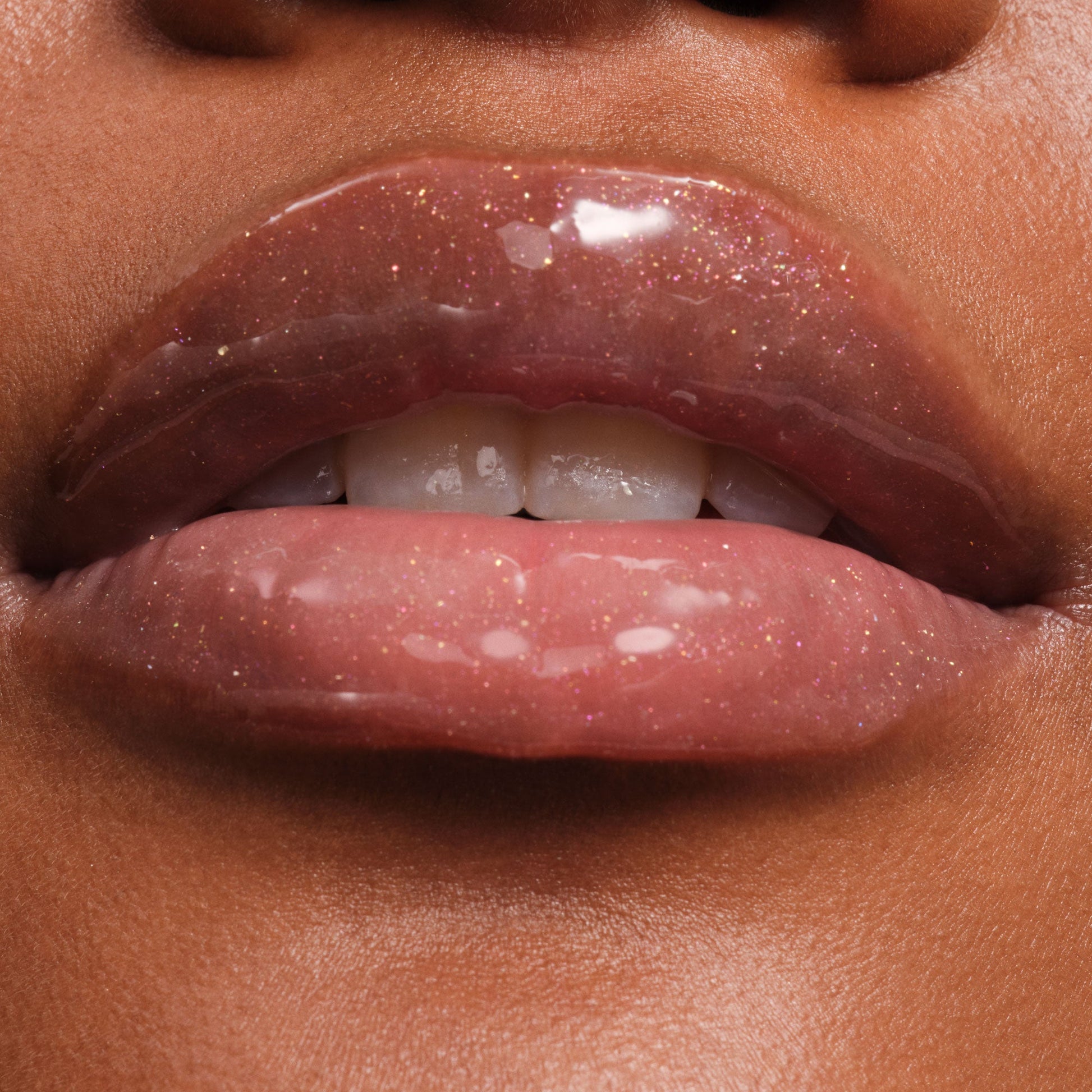 phyto-glow-lip-balm-shimmer-stardust-i2 NATR-10131-Phyto-Glow-Lip-Hover-Stardust.jpg