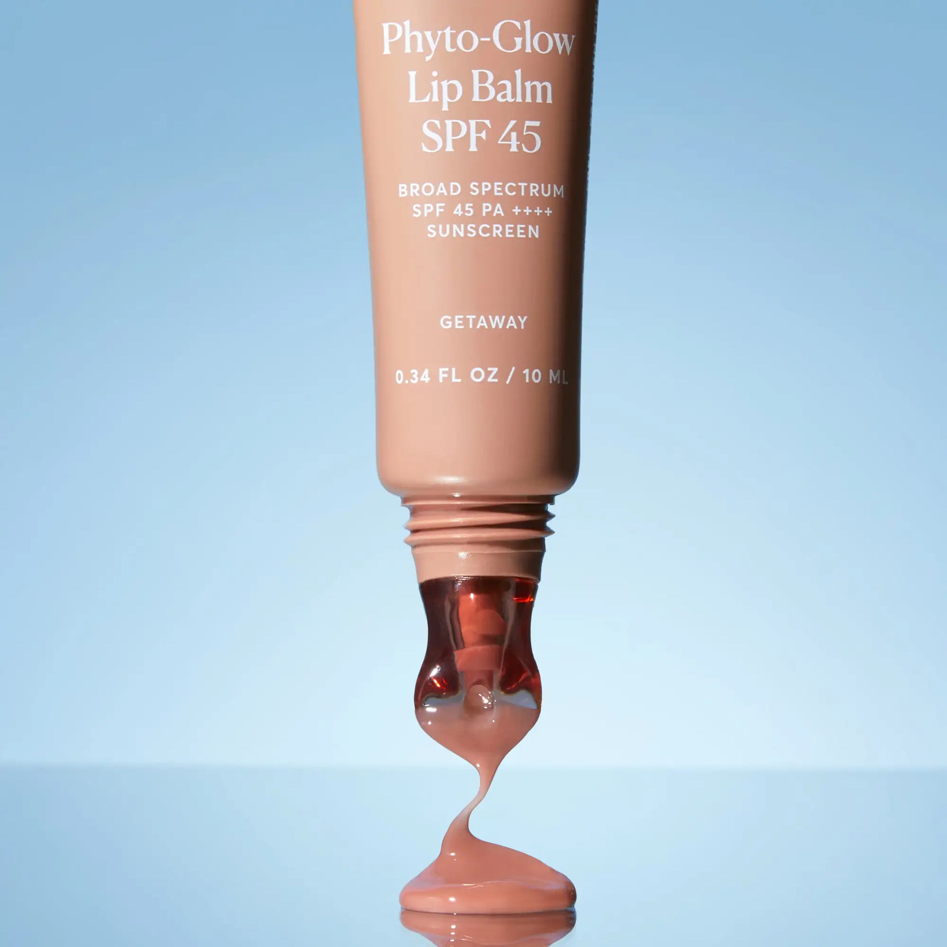 phyto-glow-lip-balm-spf-45-getaway-p8 phytoglowSPF-getaway_11268-1x1.webp